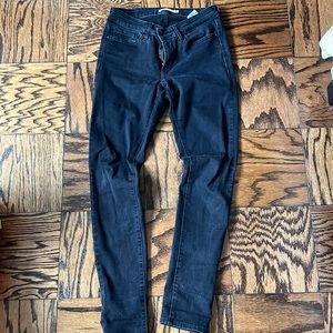 Levi’s 711 skinny jeans